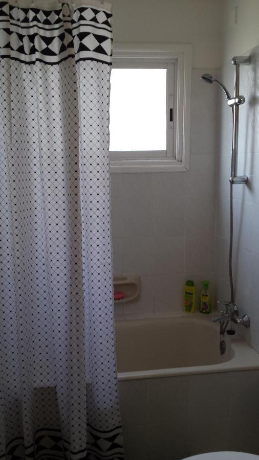 Lira Apartment Larnaca Luaran gambar